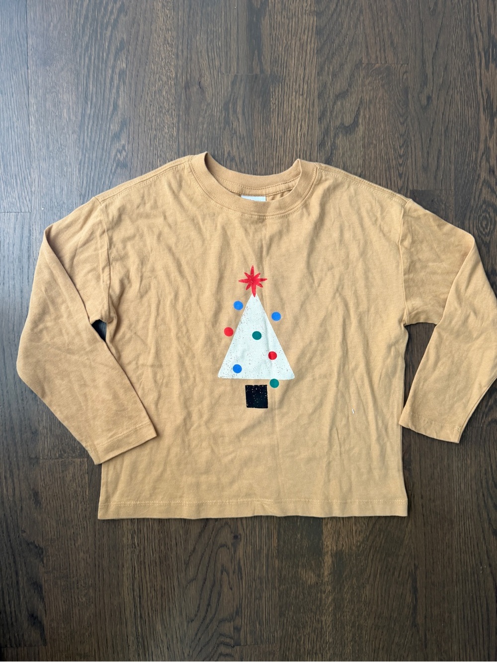 Hanna Anderson Kids Long-Sleeve Tan Christmas Tree Tshirt